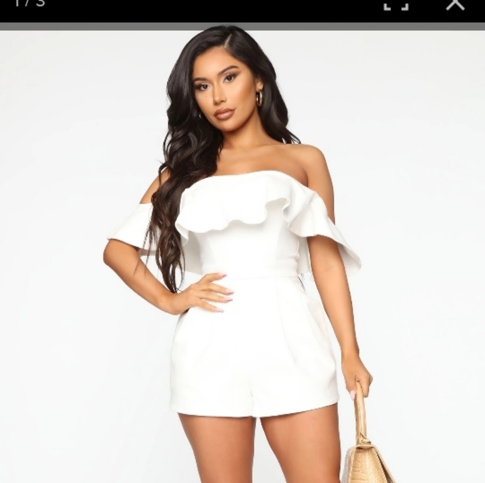 Off The shoulder denim romper